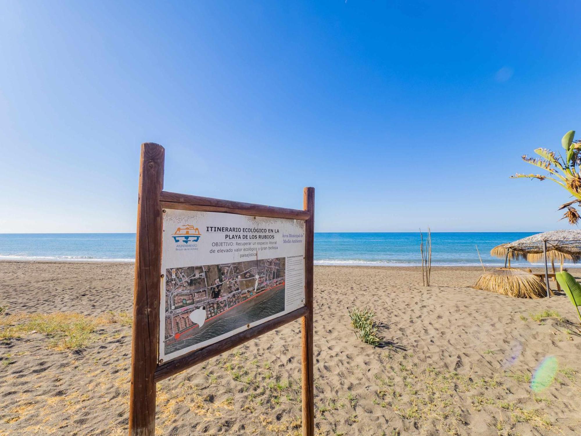 Nuevo Con Piscina Y Parking En La Playa Appartement Torre de Benagalbon Buitenkant foto